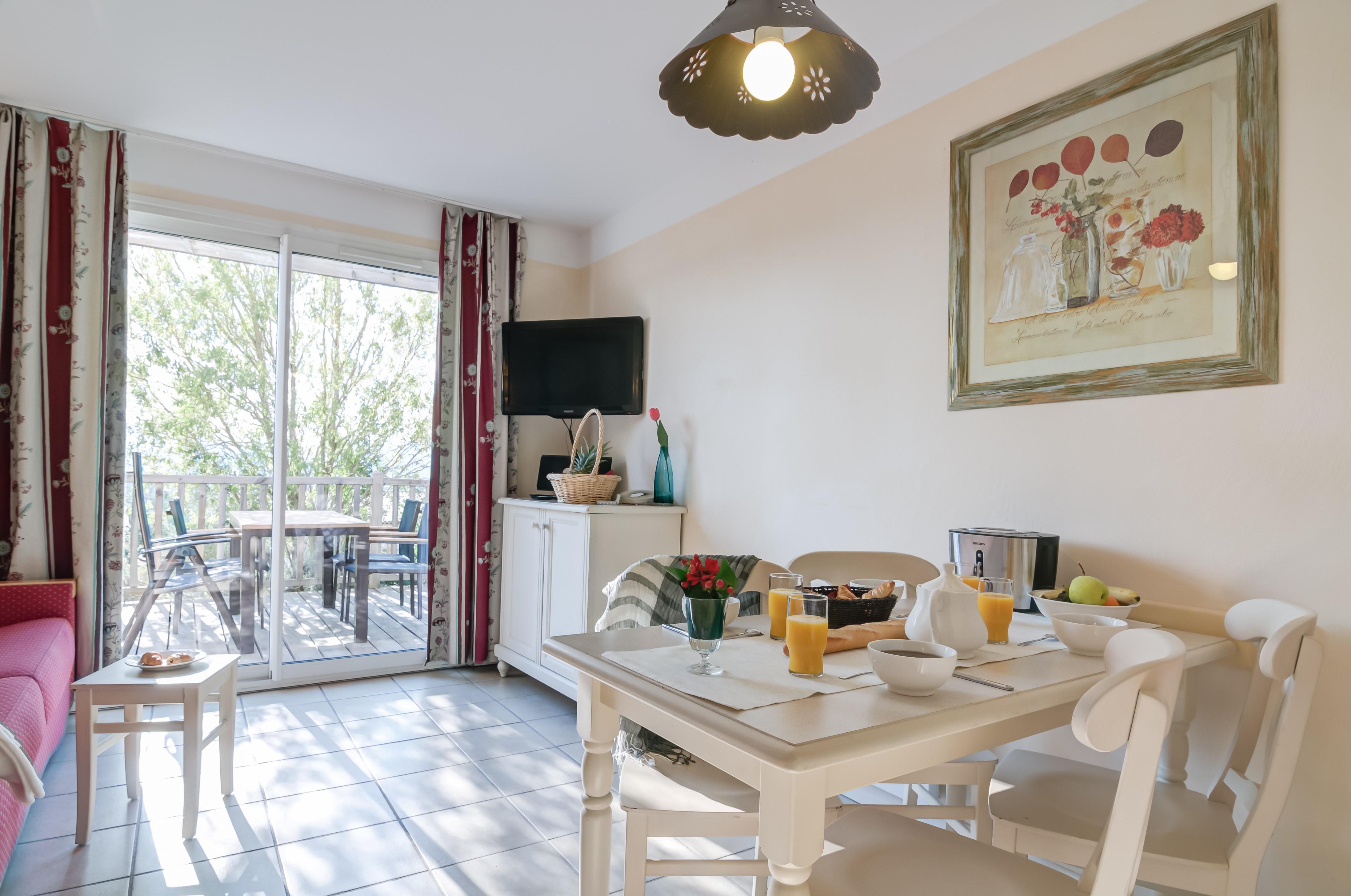 Village Pierre & Vacances Le Rouret Гроспиер Екстериор снимка
