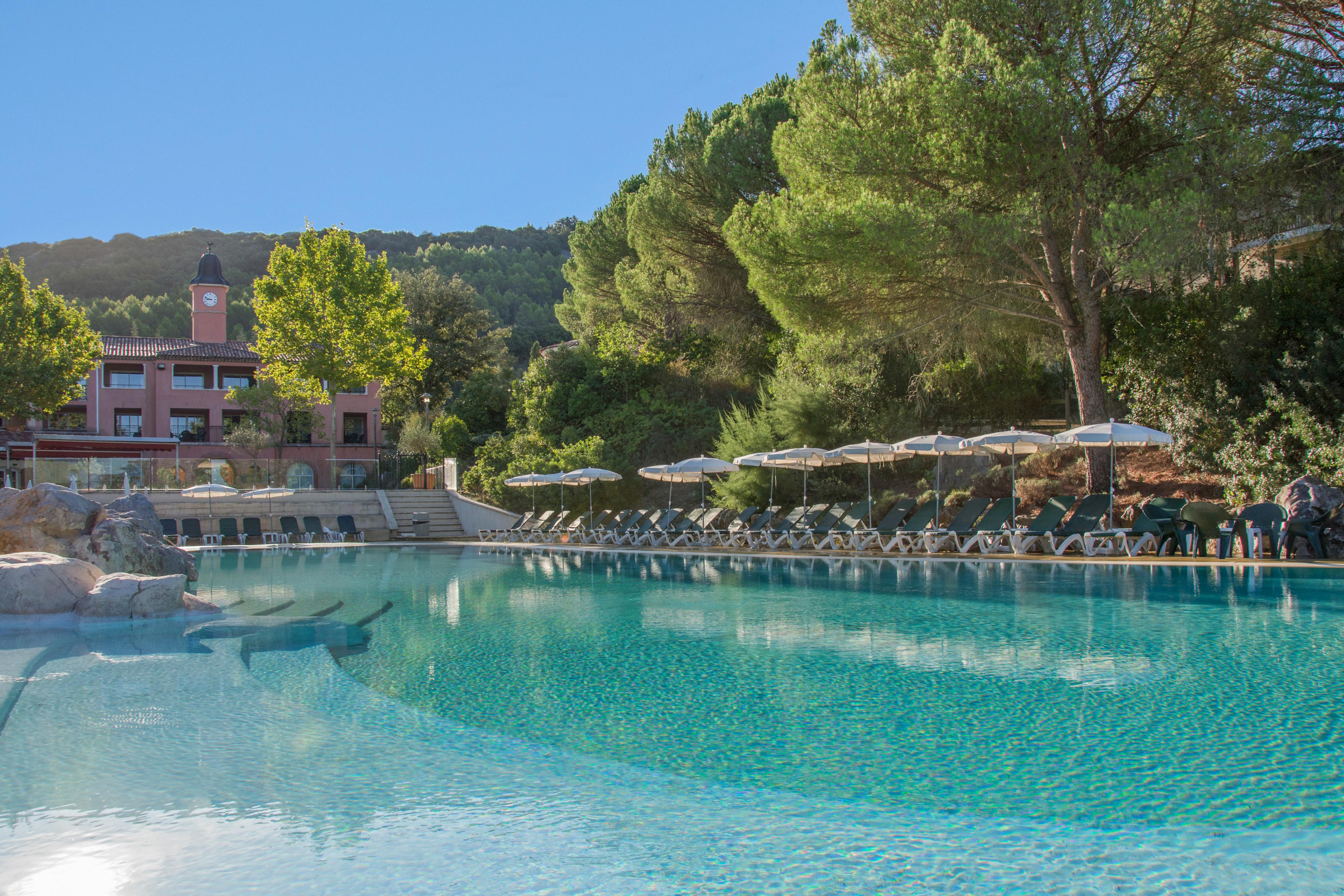 Village Pierre & Vacances Le Rouret Гроспиер Екстериор снимка