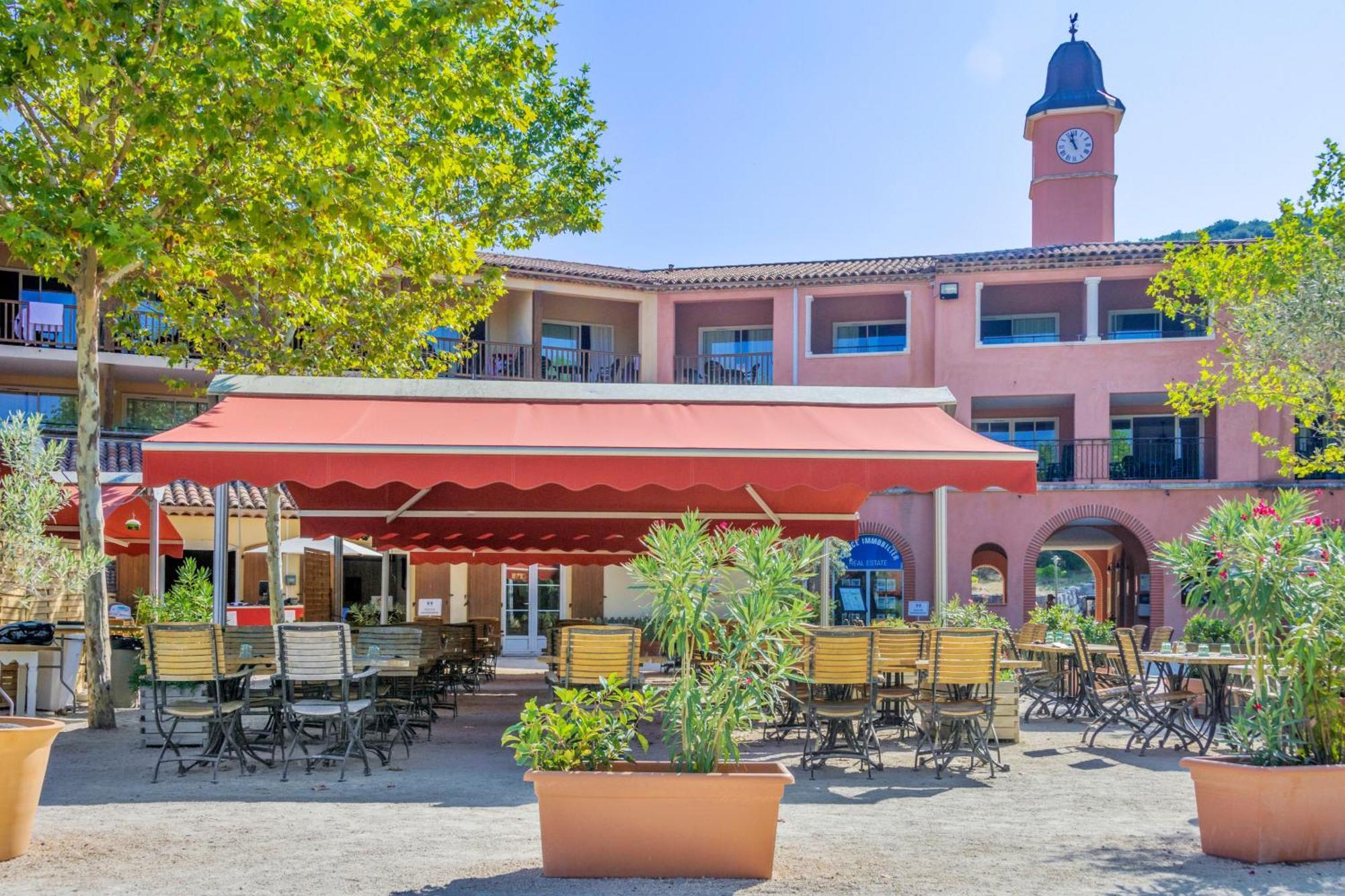 Village Pierre & Vacances Le Rouret Гроспиер Екстериор снимка
