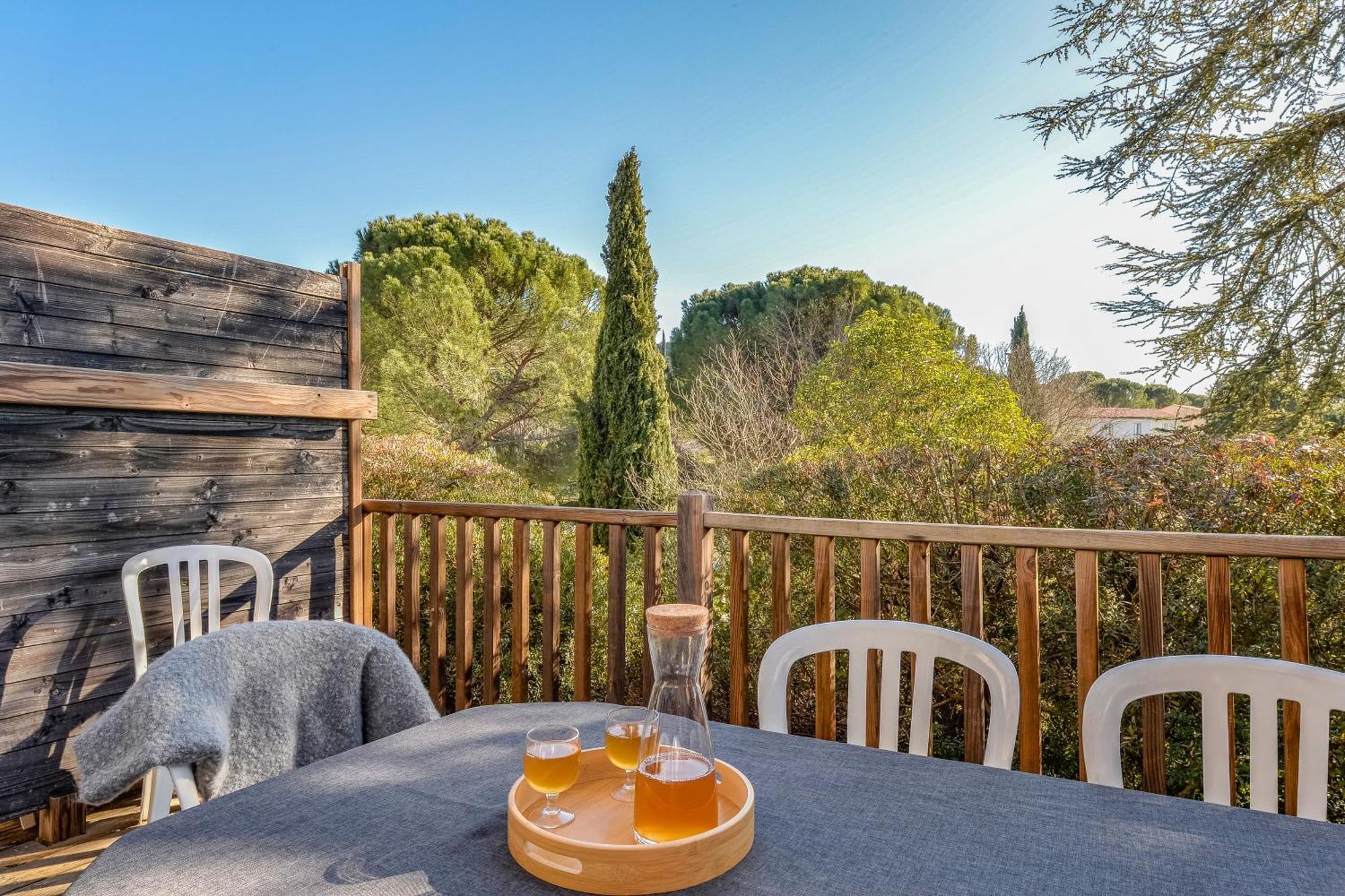 Village Pierre & Vacances Le Rouret Гроспиер Екстериор снимка