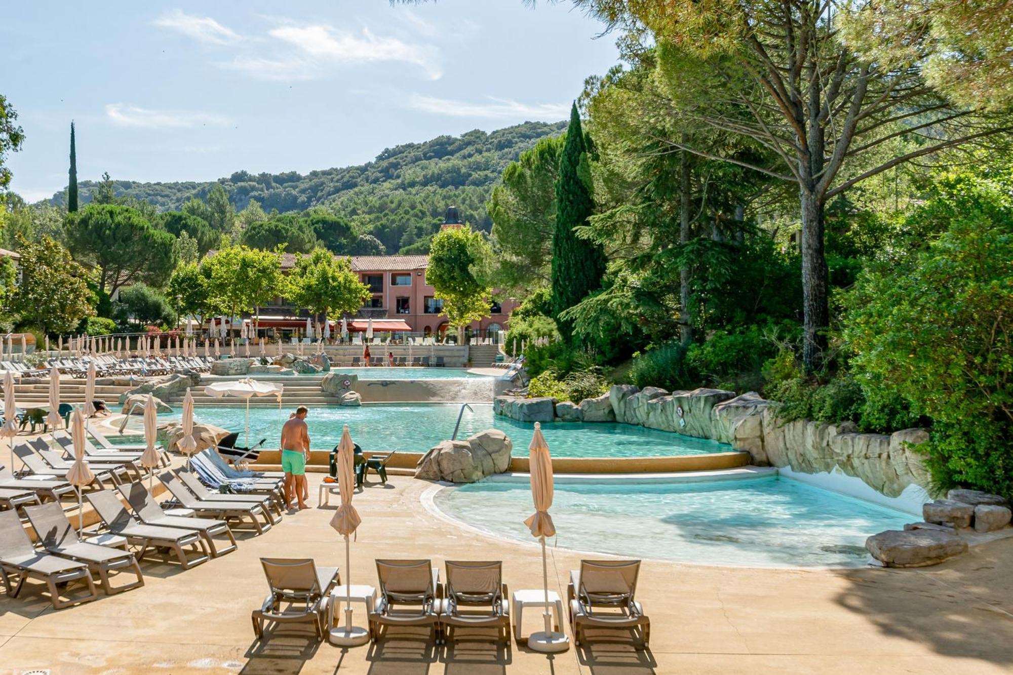 Village Pierre & Vacances Le Rouret Гроспиер Екстериор снимка